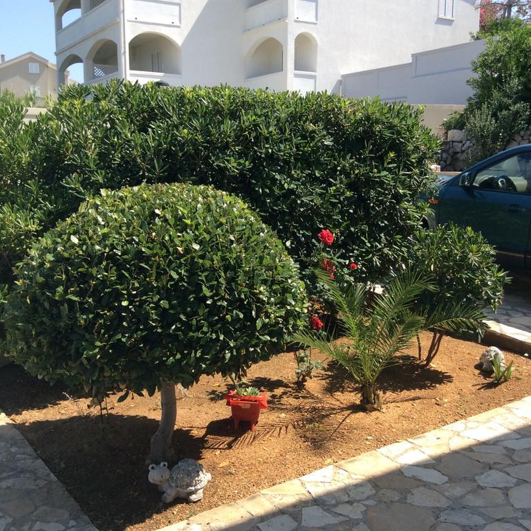 Island Of Pag Holiday Apartments 外观 照片